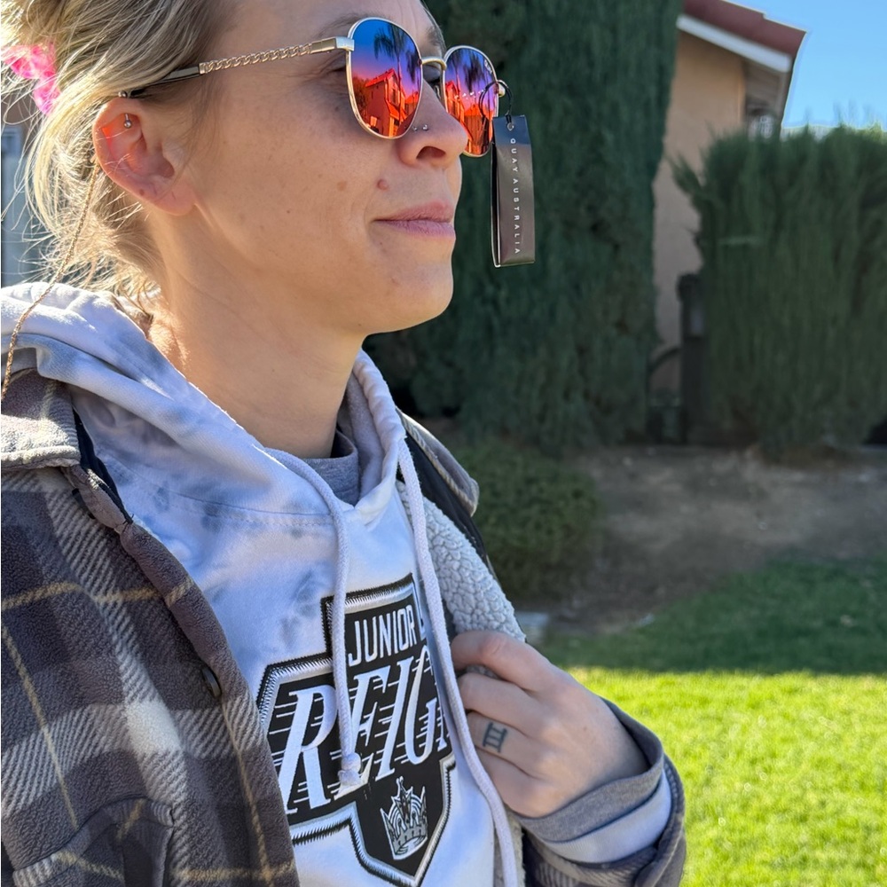 Quay Australia Sunglasses with chain and case - new with tags